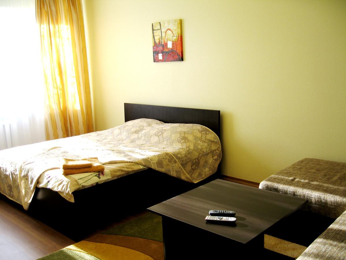 Apartment On Krushelnitskoy 73 Rivne Esterno foto