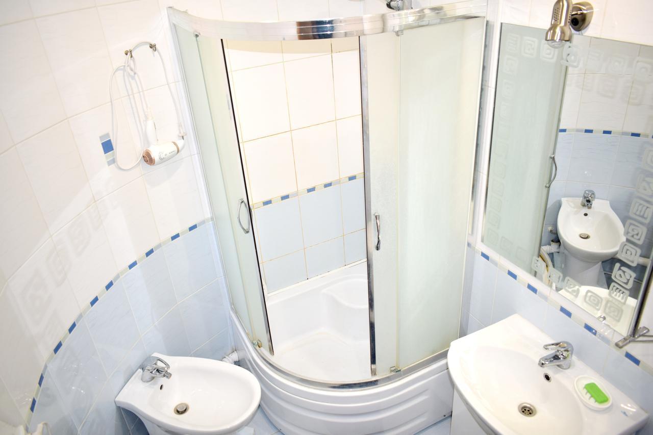 Apartment On Krushelnitskoy 73 Rivne Esterno foto
